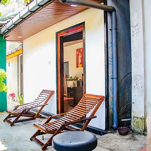 Bed & Breakfast House