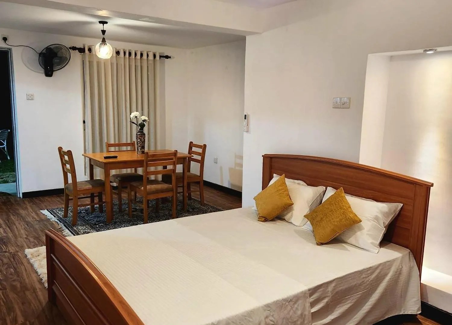 Cozy Cove Kandy 0*,
